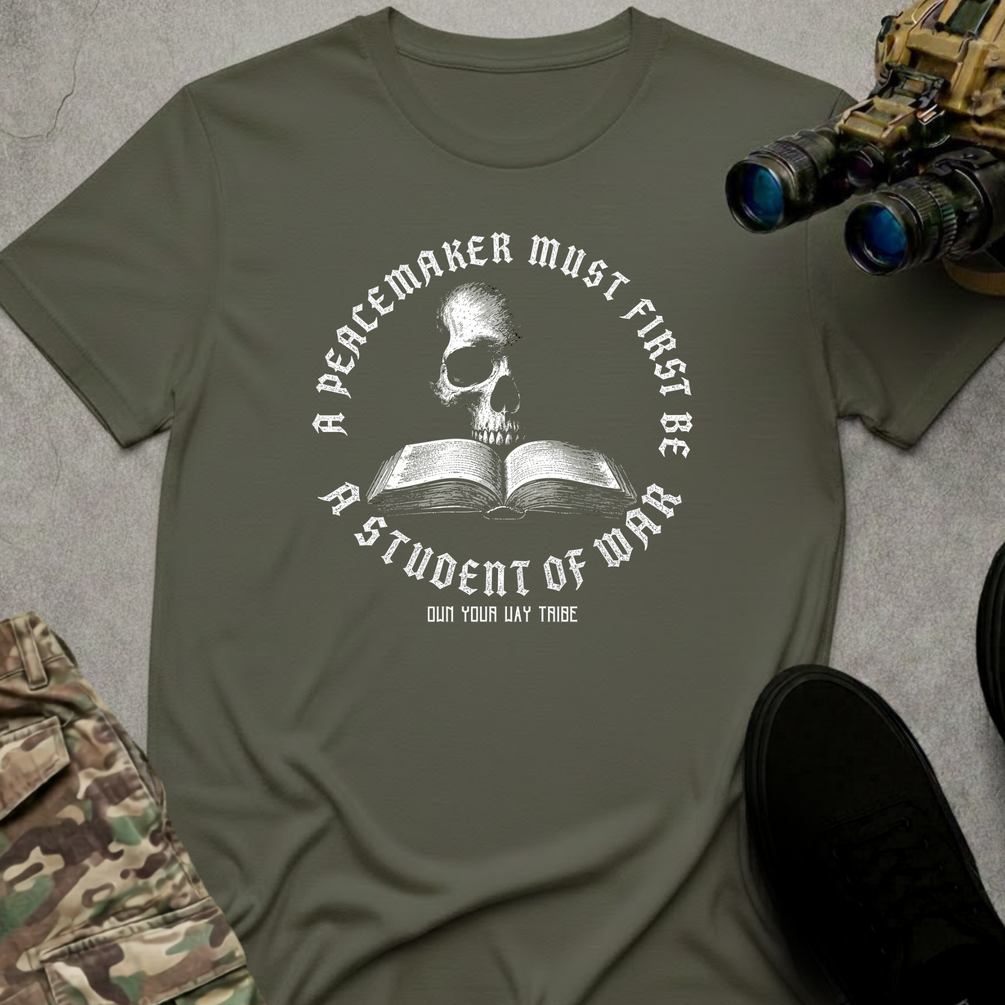 Student of War | T-shirt
