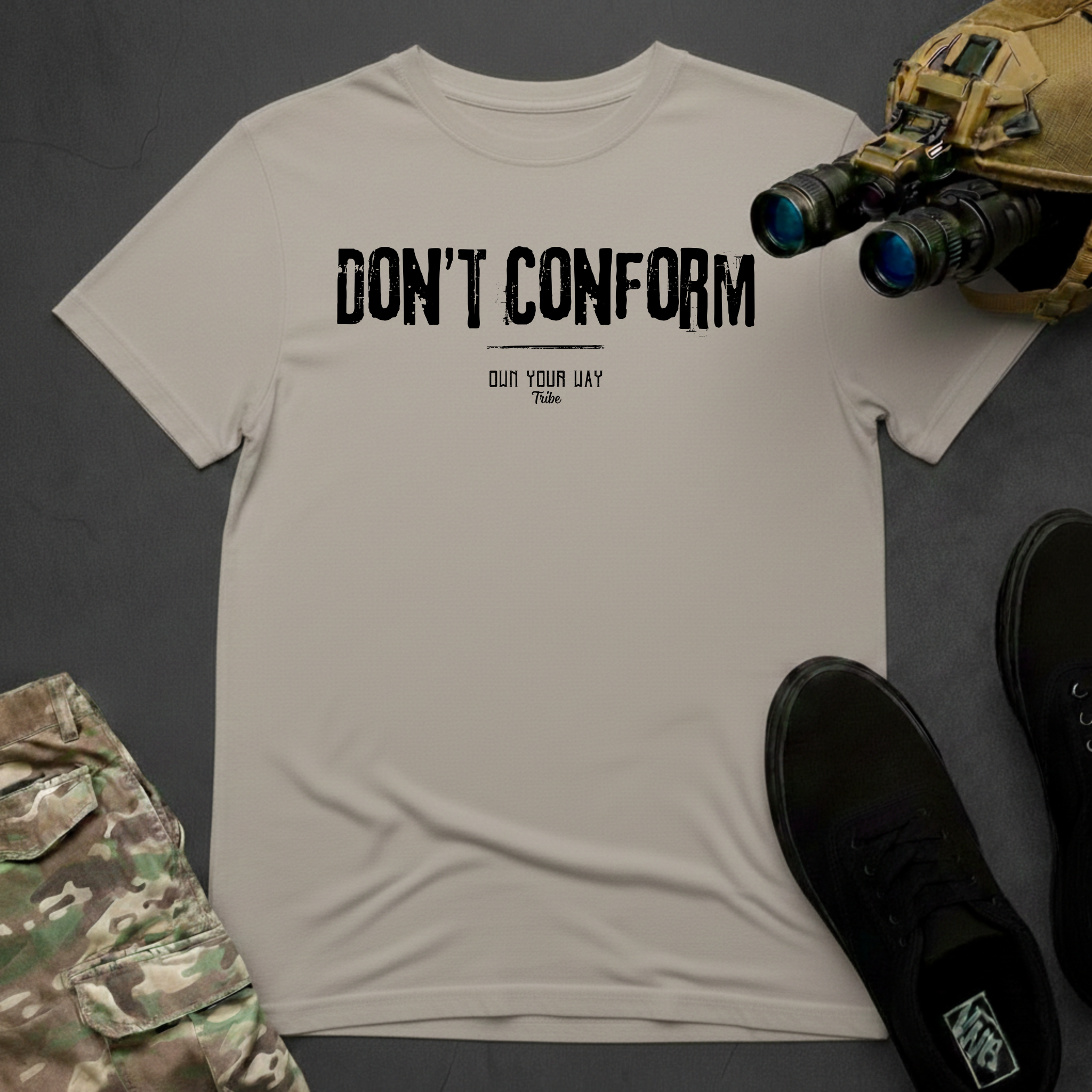 Don't Conform | T-shirt